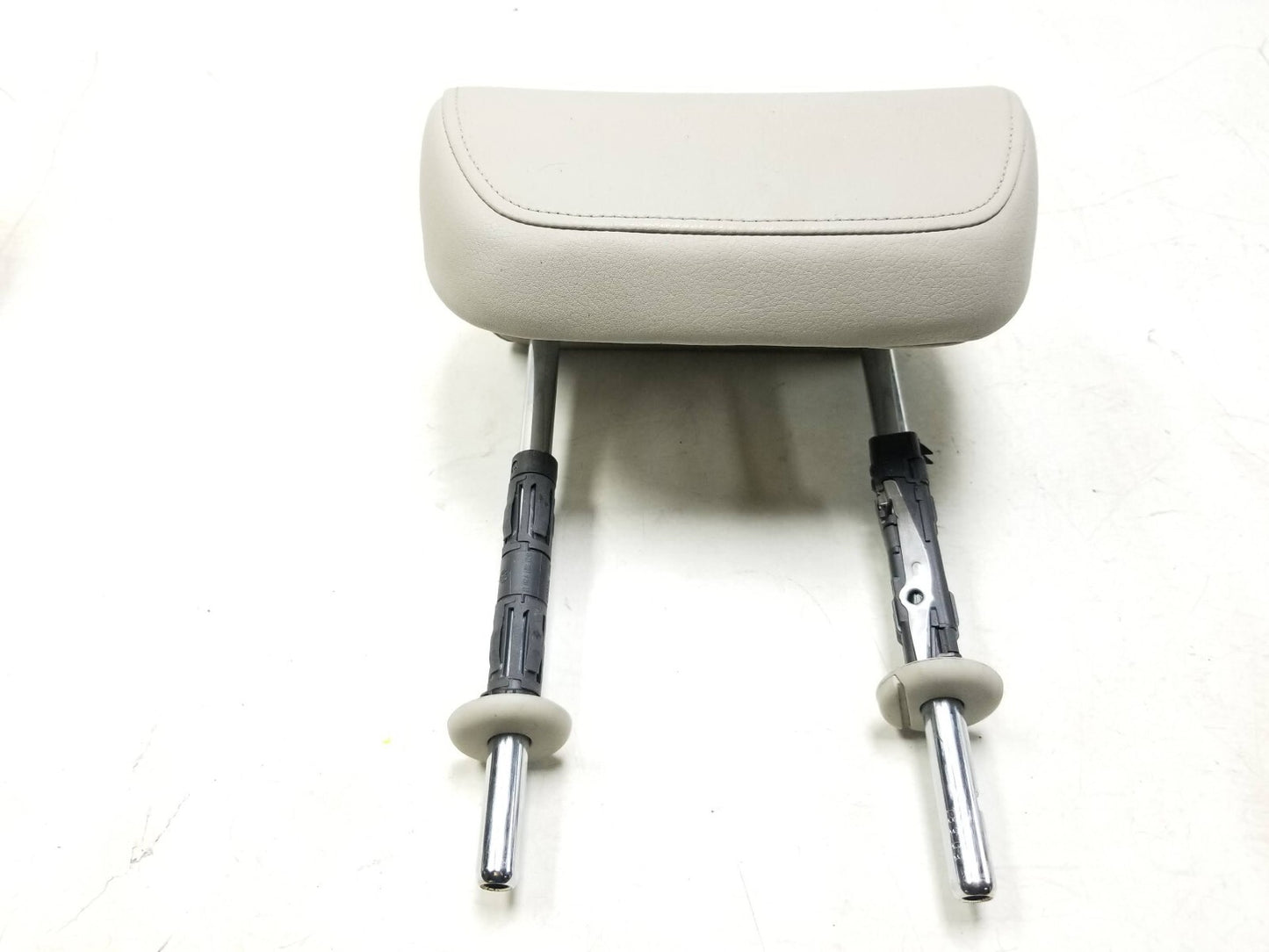 2009 - 2012 Audi Q5 Rear Seat Headrest 3pcs OEM ✅