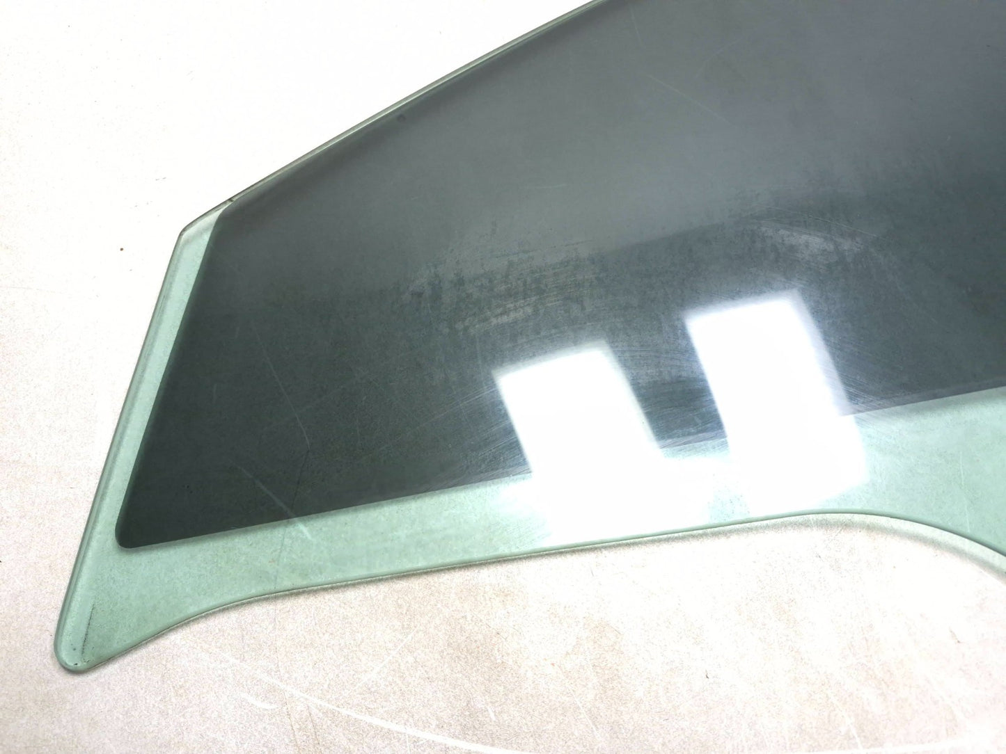 2018 Nissan Altima Front Door Window Glass Driver Side Left OEM