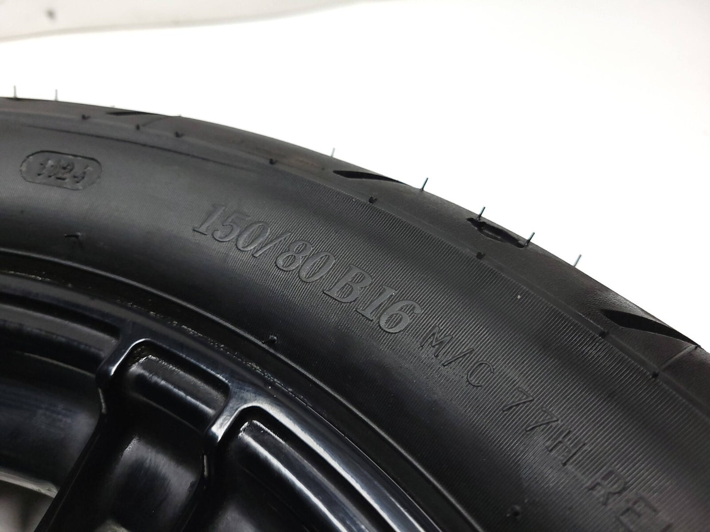 2014-2022 Harley-davidson Xl1200 Rear Back Wheel Rim 16x3 & Tire OEM *straight*