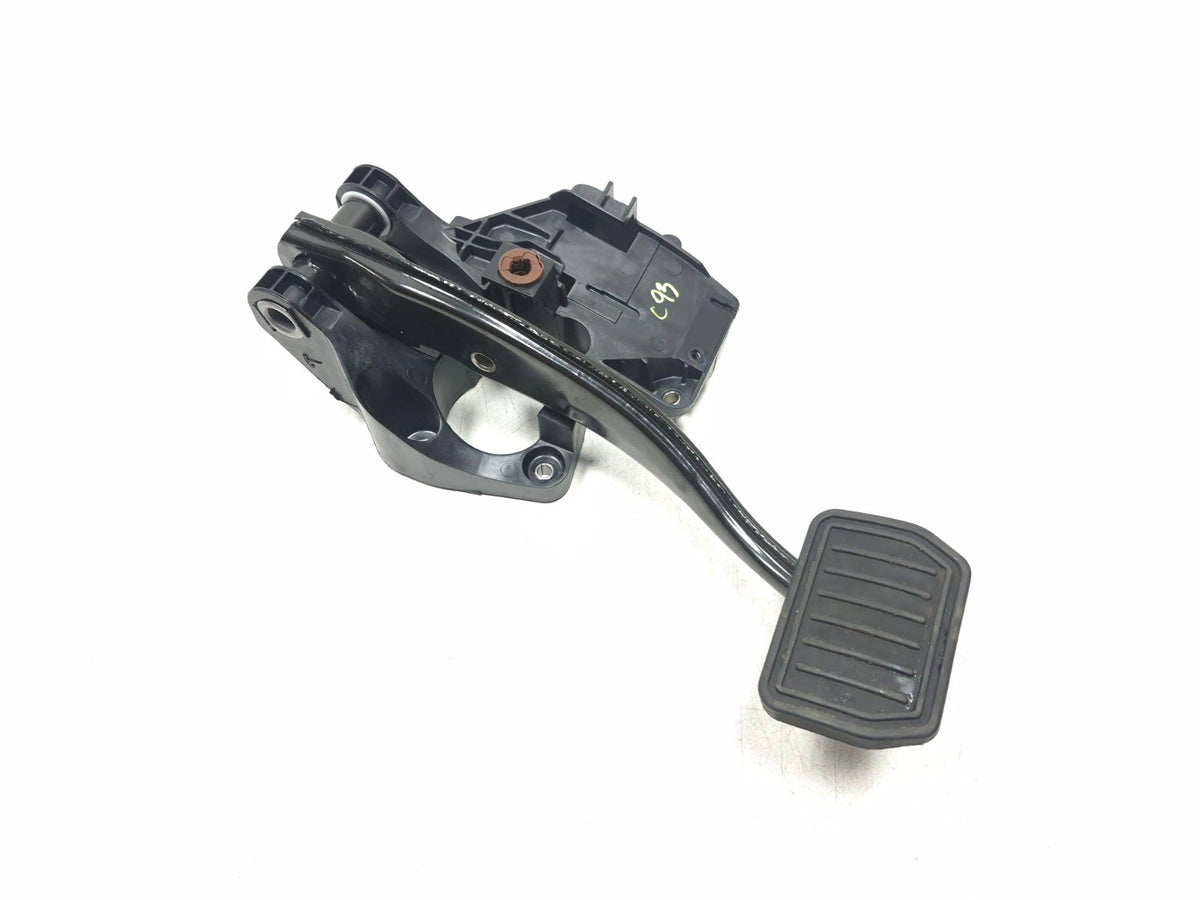2021 Tesla Model 3 Brake Pedal 1044691-00-d OEM