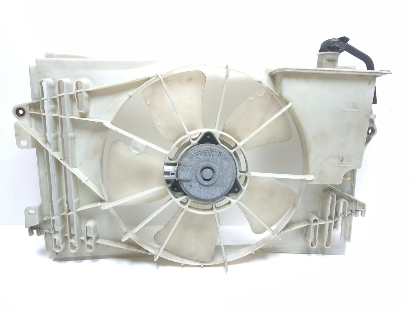 2005 Toyota Corolla Ce Cooling Fan W/ Shroud OEM