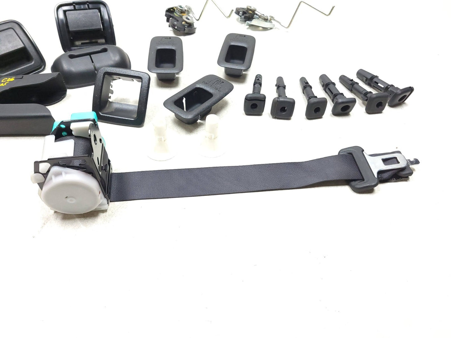 2015 Kia Soul Rear Seat Trim Lock With Belt Retractor OEM