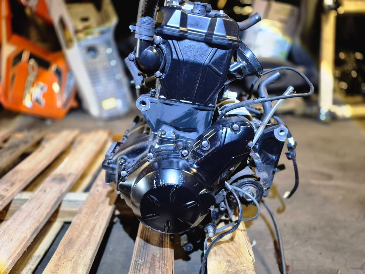 2017 - 2019 Kawasaki Ninja 650 Ex650 Z650 Engine Motor OEM 16k