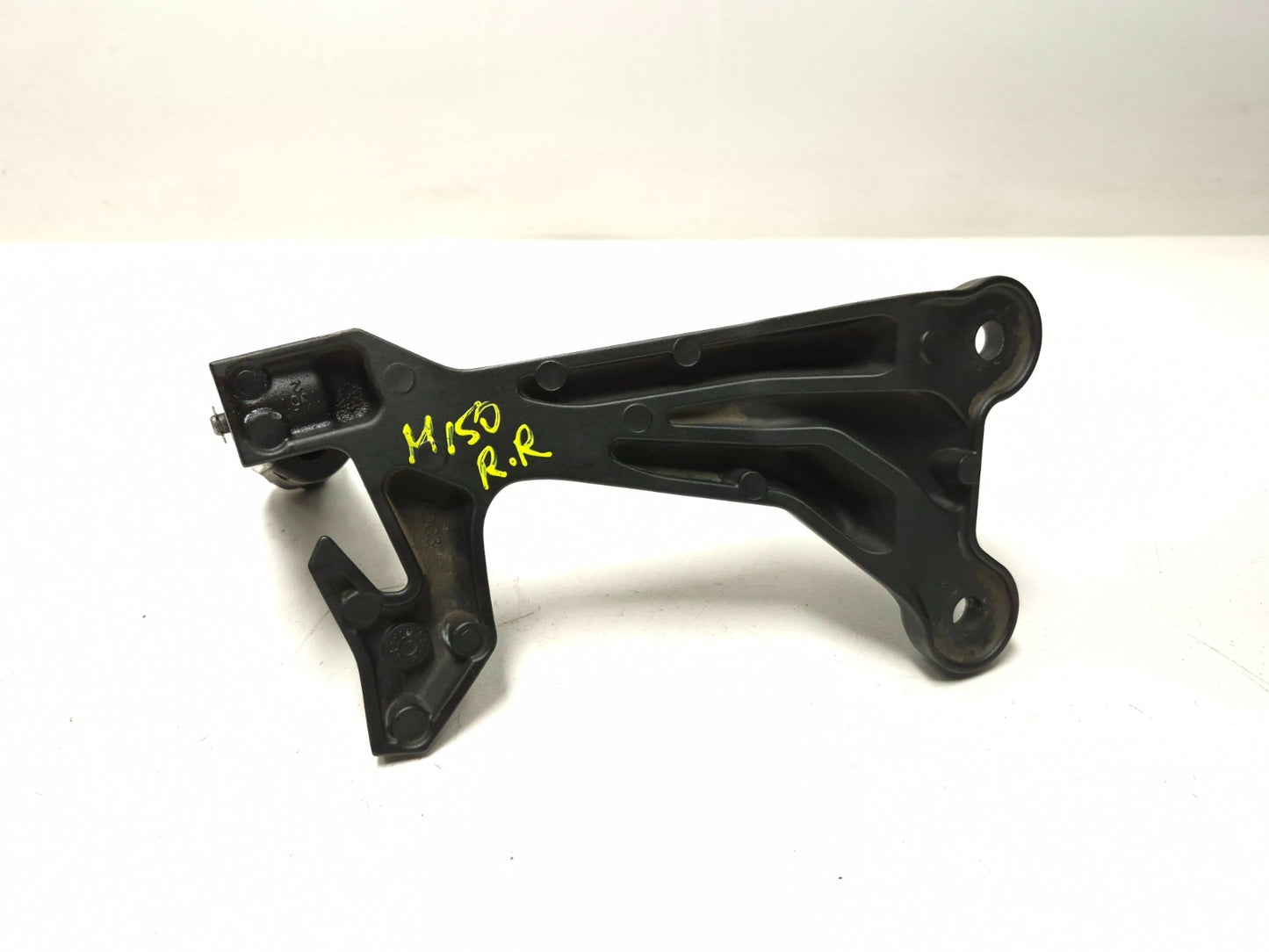 2022 Kawasaki Ninja 650 Ex650 Rear Foot Peg & Bracket Right OEM