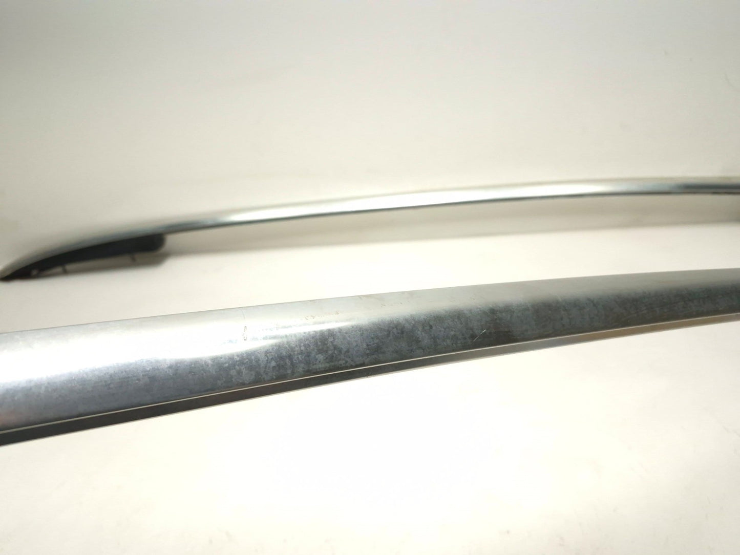 2011 Volkswagen Tiguan  Roof Luggage Rack Rail Pair OEM