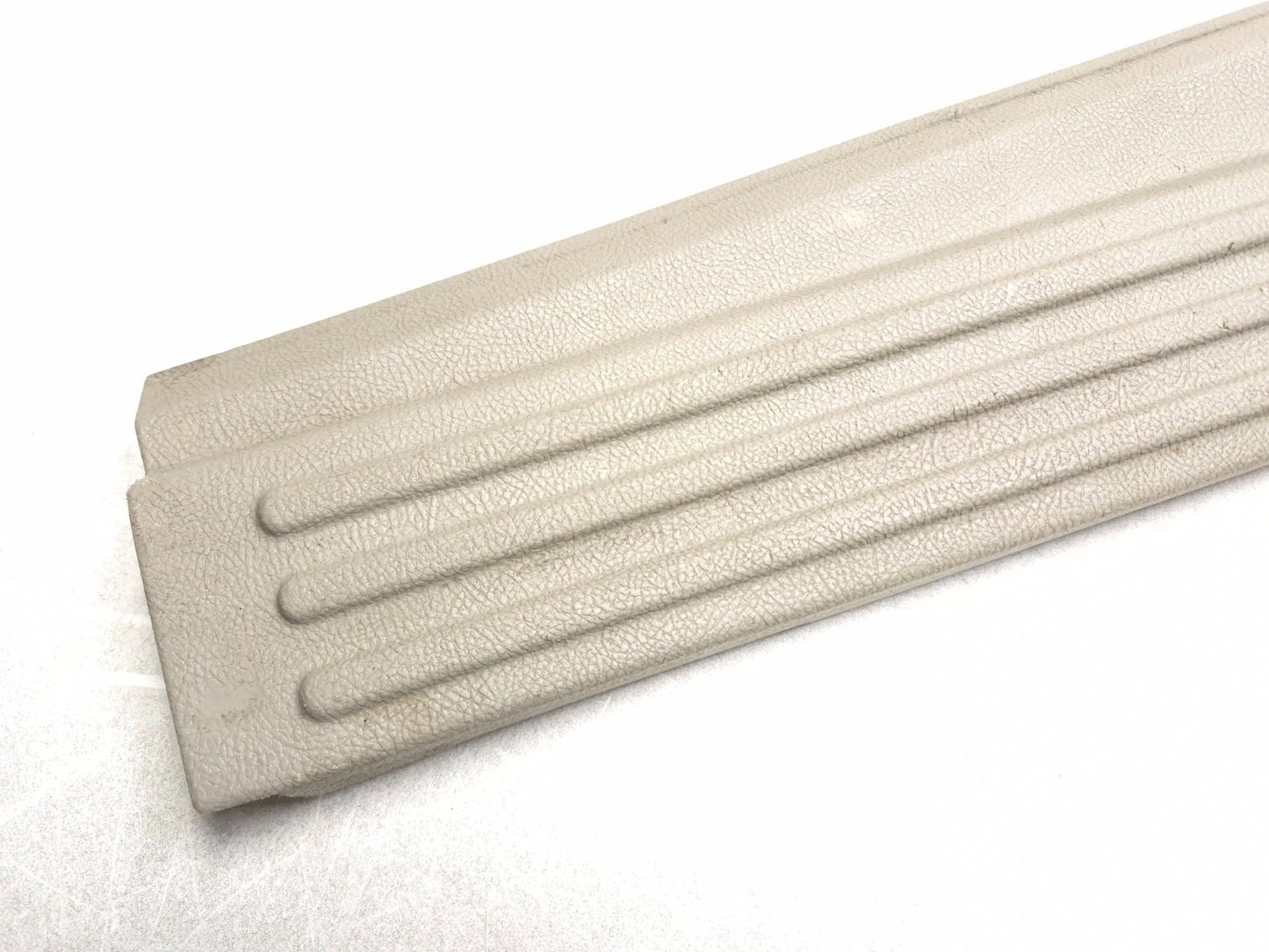 2008 Lincoln Navigator Trunk Floor Scuff Sill Plate Trim OEM