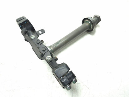 2019 Kawasaki Z400 Er400d Front Fork Lower Triple Tree OEM