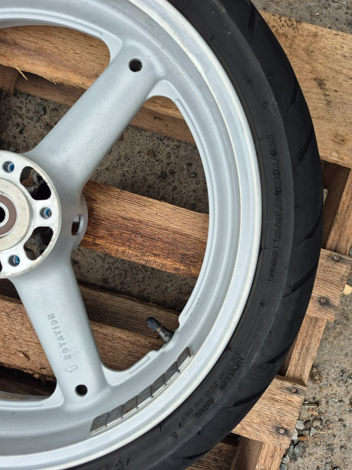 1999 Suzuki Katana 750 Gsx750f Wheel Rim W/ Tire Front & Rear OEM