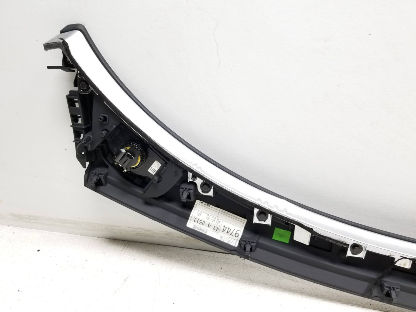 2014 Audi A6 Dash Instrument Panel Trim Top Cover Molding W/ Tweeter OEM