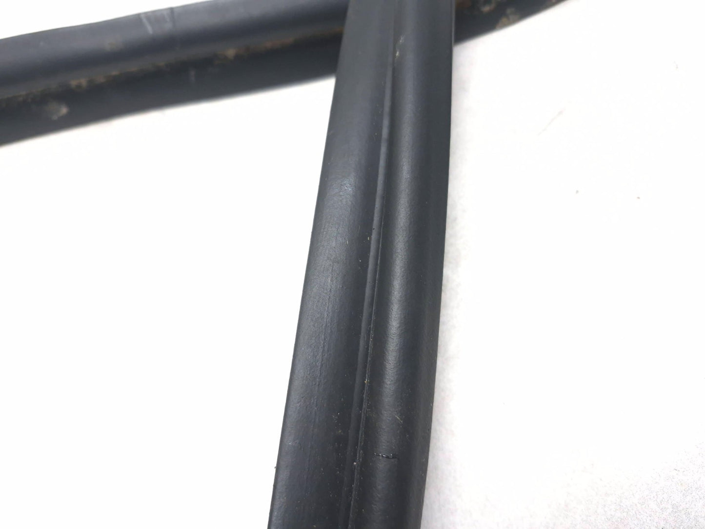 2019 Hyundai Kona Tailgate Weatherstrip Seal OEM