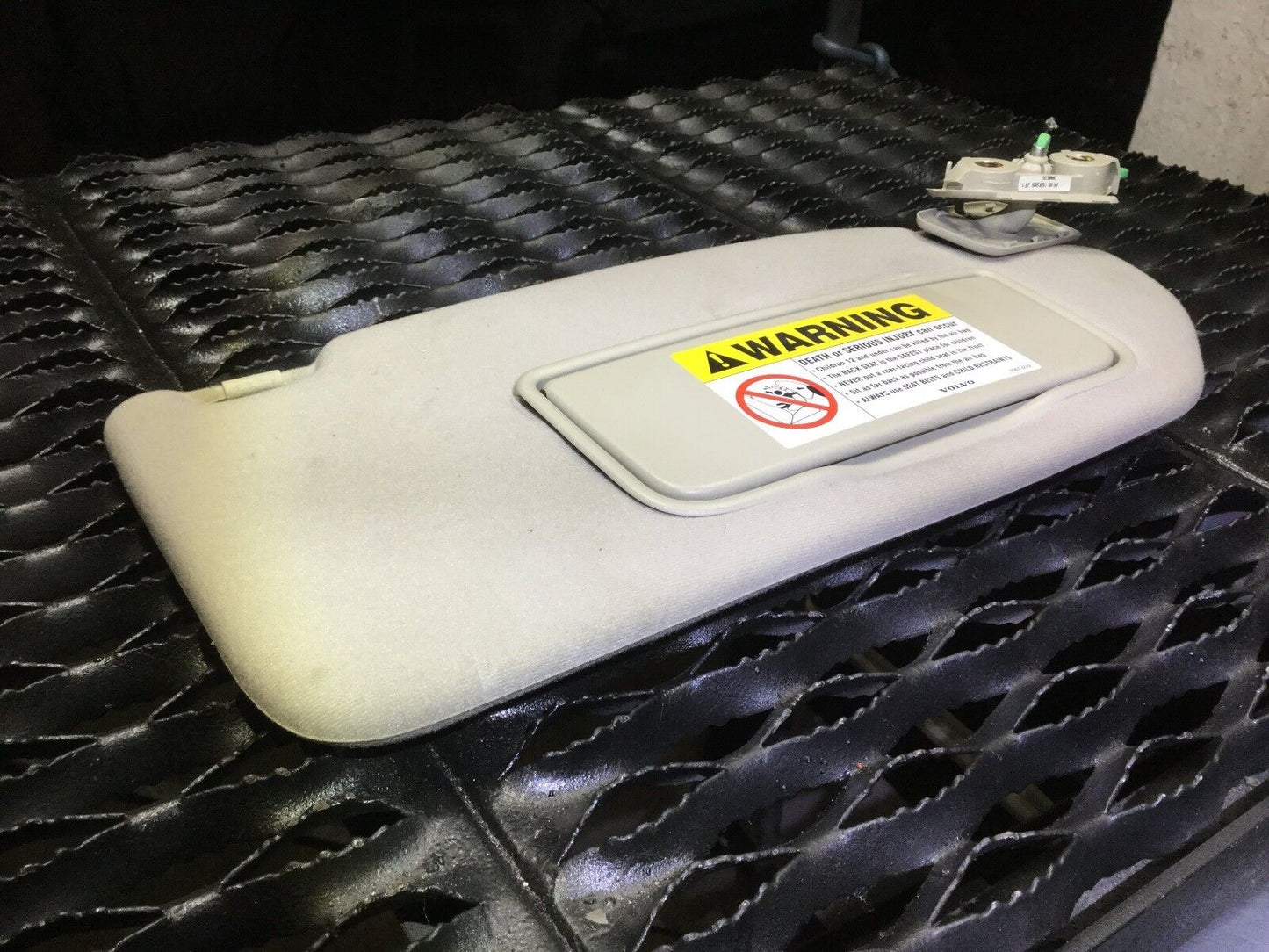 2001-2009 Volvo S60 Sun Visor Sunvisorright Passenger Side OEM
