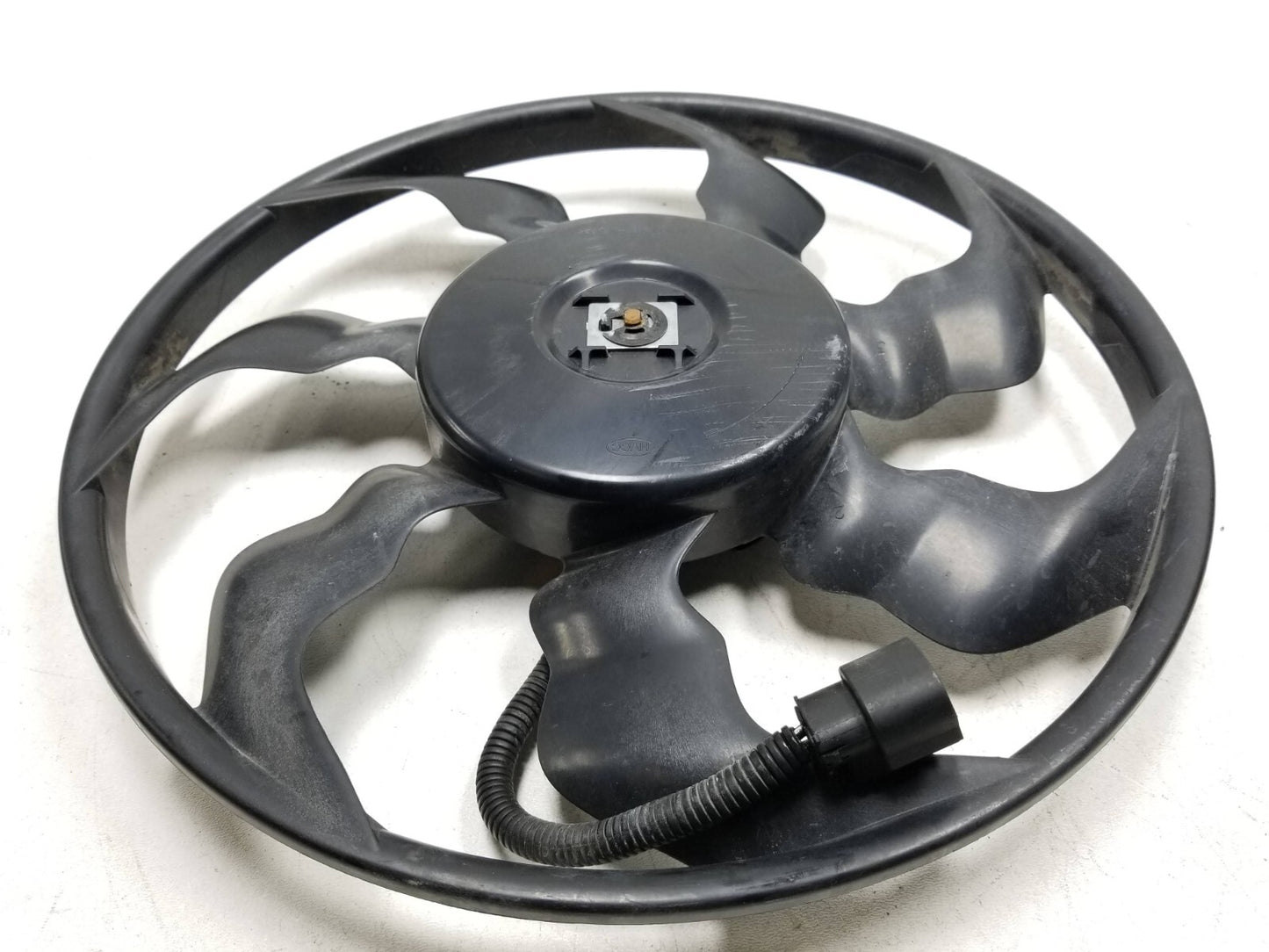 17 18 Kia Forte Radiator Cooling Fan W/ Motor 3137230253 OEM