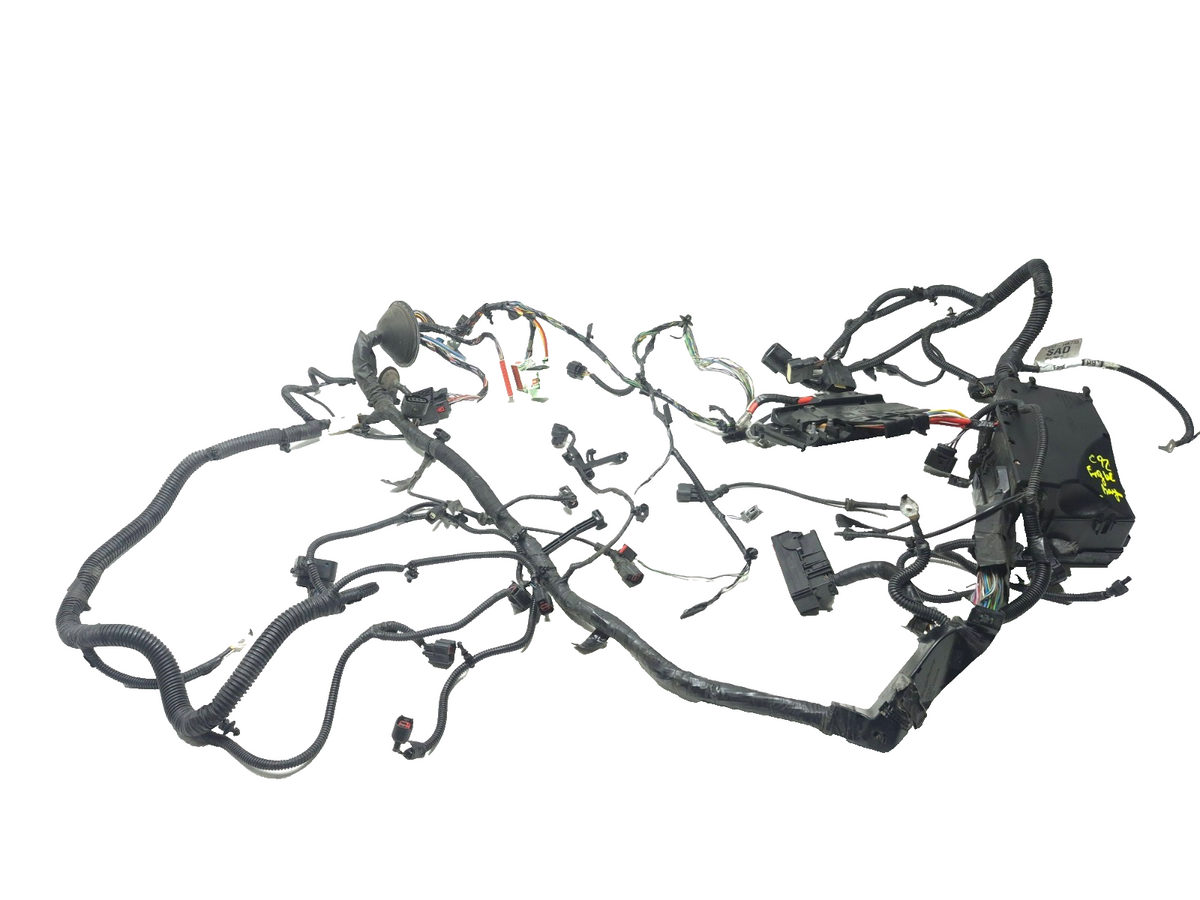 2013 Ford Focus St 2.0l Under Hood Wire Harness W/ Fuse Box Cv6t-14k733-sad OEM