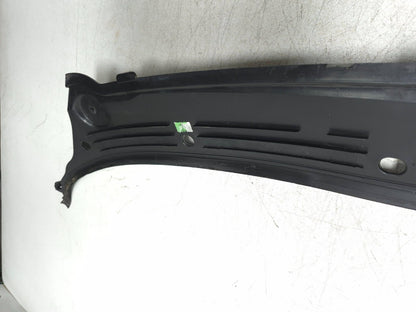 2008 BMW X6 E71 Windshield Wiper Cover Vent Cowl Grille Panel OEM