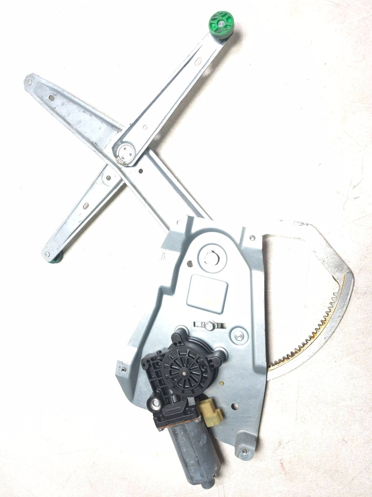 2007 Saab 9-5 Aero Front Door Window Motor Regulator Right Passenger Side OEM