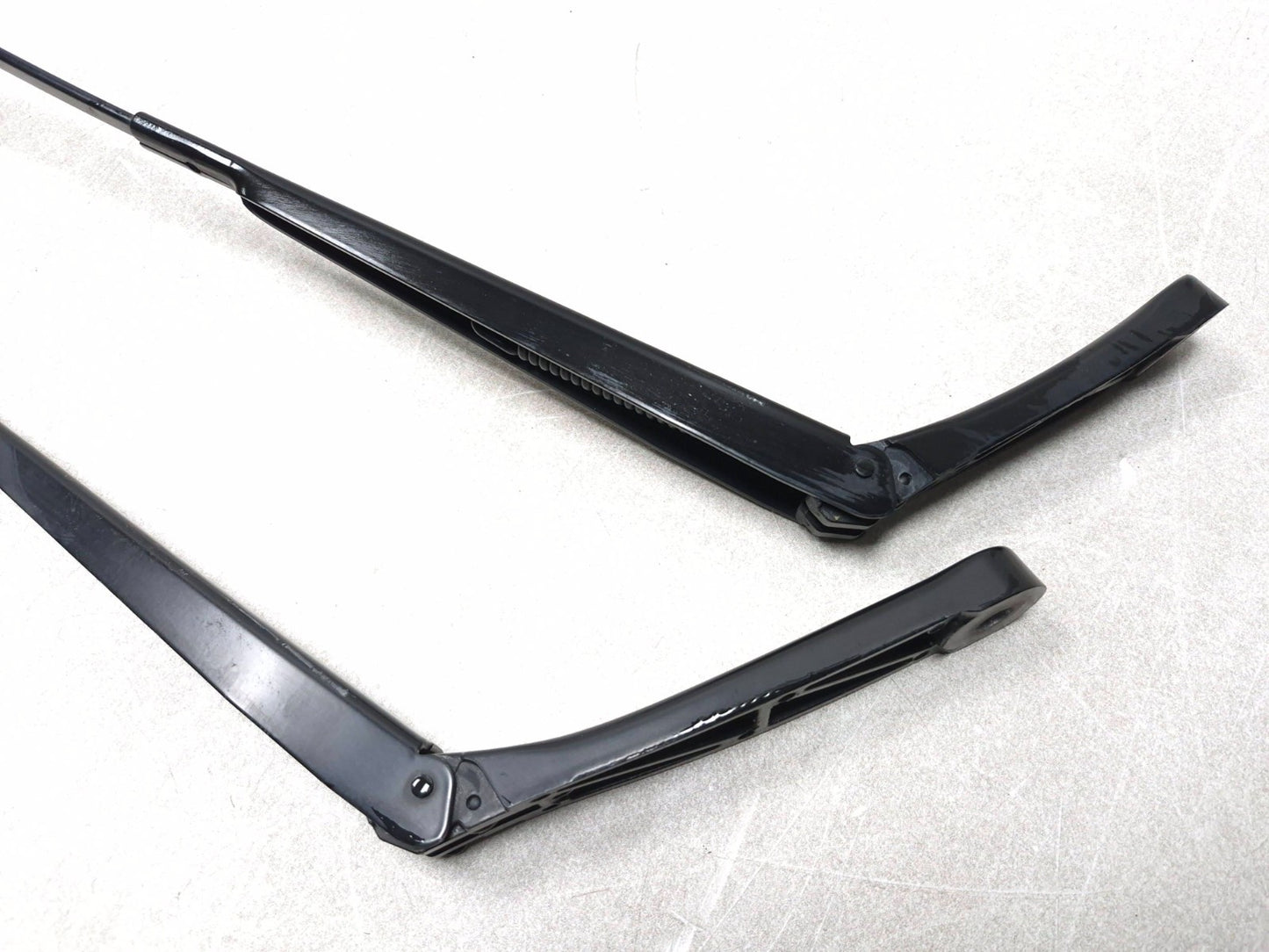 2015 Volkswagen Golf Windshield Wiper Arm Front Left & Right OEM