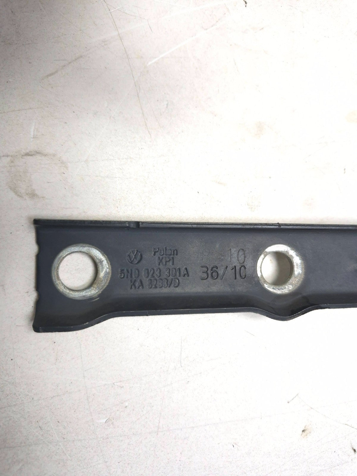 2011 Volkswagen Tiguan Hood Hinge Left & Right OEM
