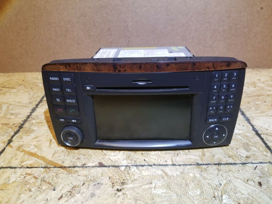 07 08 09 10 Mercedes-benz R350 Head Unit Command Navigation Radio Cd Player OEM