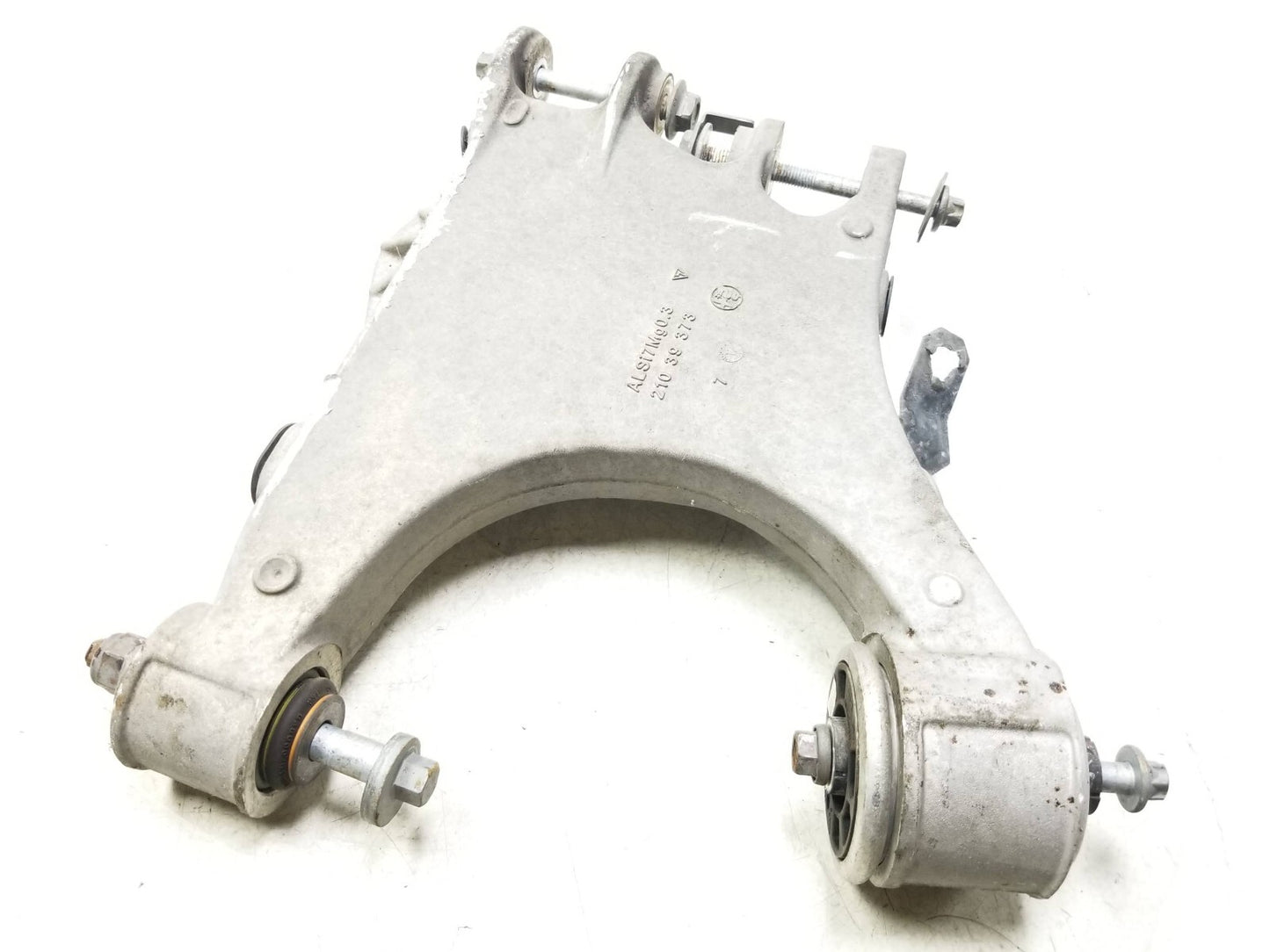 2017-2023 Alfa Romeo Stelvio Rear Control Arm Passenger Side Right Set 4pcs OEM