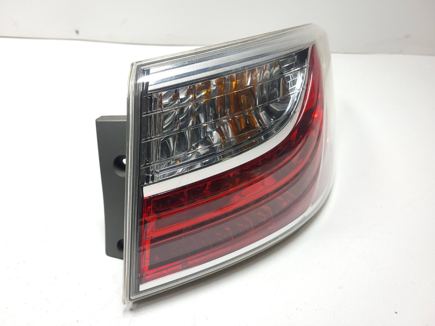 2010 - 2012 Mazda Cx-9 Tail Light Left & Right 4pcs OEM