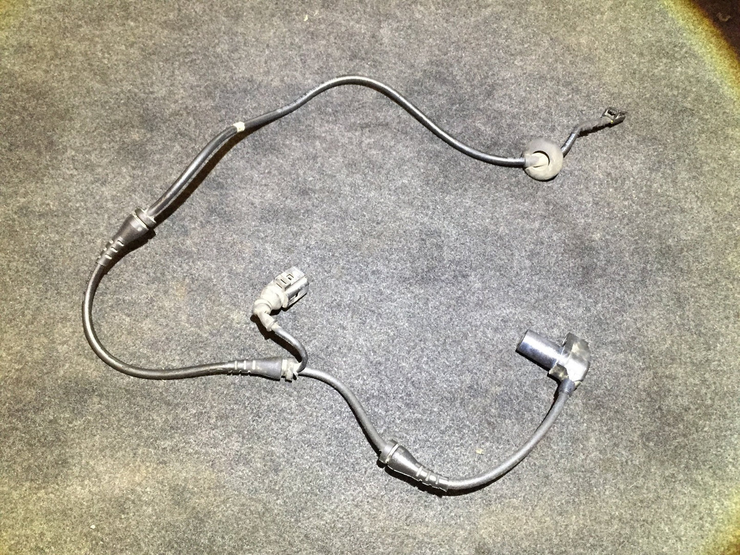 05 06 07 08 Audi A4 Front ABS Sensor OEM 8e0927803b