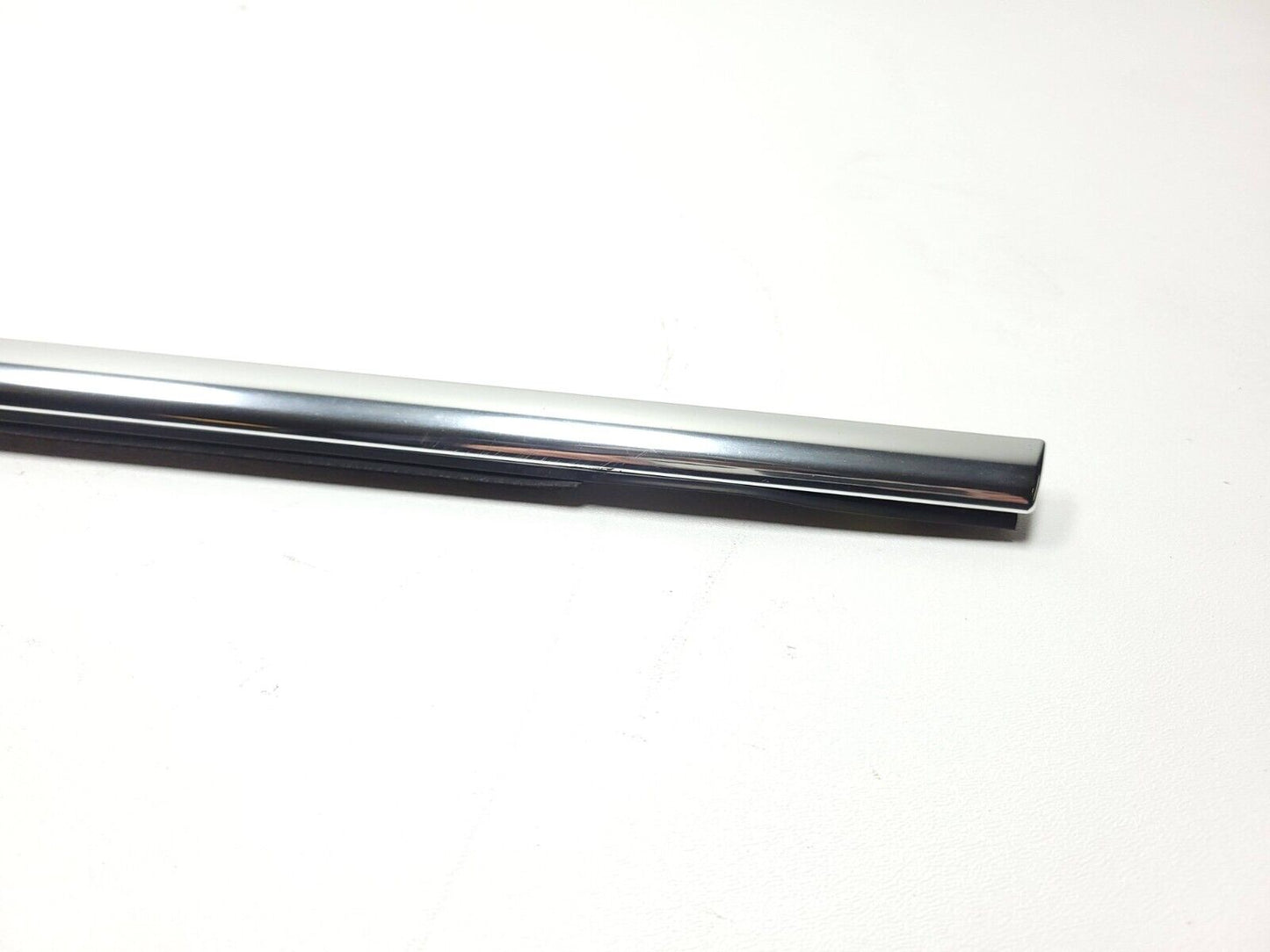 14-18 BMW X5 F15 Door Window Chanel Trim & Seal Rear Driver Side Left 2pcs OEM