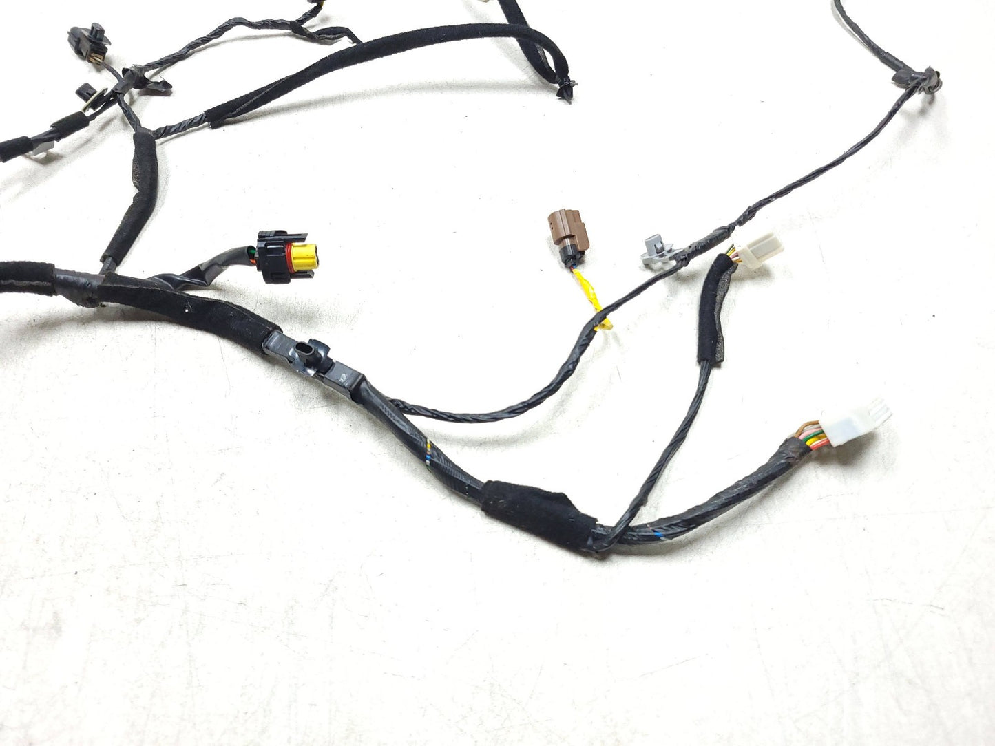 2016 Hyundai Accent Front Left Driver Door Wire Harness OEM 91600-1r546