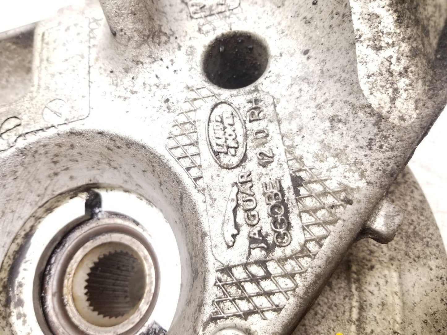 2017 Jaguar Xe Rear Right Spindle Knuckle Hub OEM Gx63-5a970-af