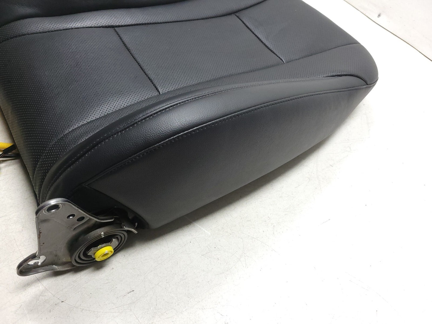 2014 Hyundai Elantra Front Passenger Seat Backrest Upper Cushion OEM