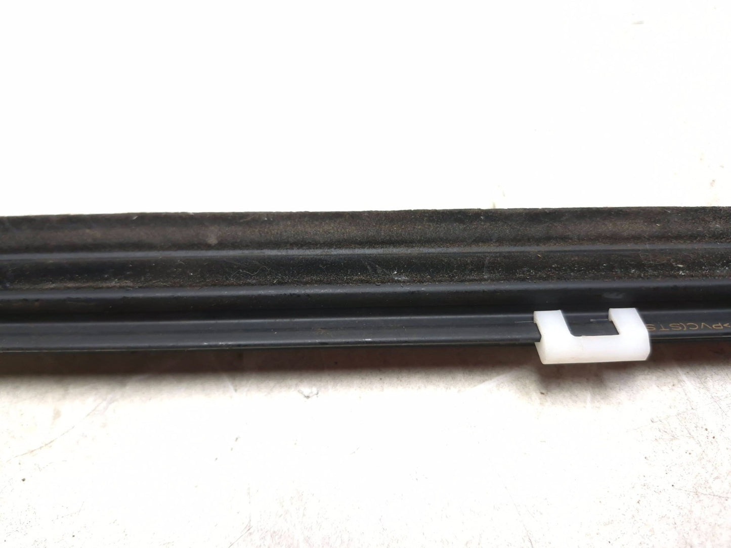 2017 Hyundai Sonata Rear Door Window Belt Molding Passenger Side Right OEM