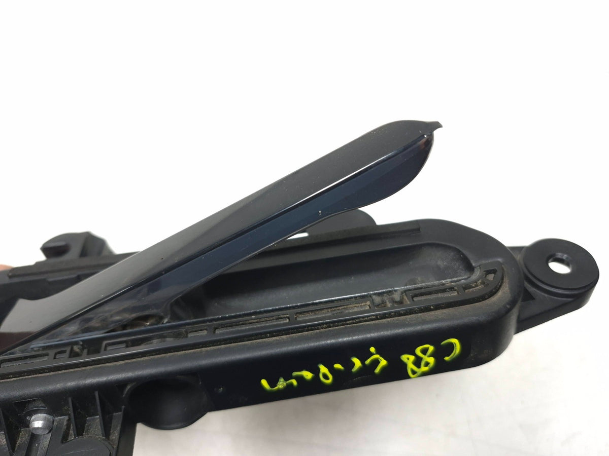 2018 Tesla Model 3 Front Exterior Door Handle Passenger Side 1081832-00-g OEM