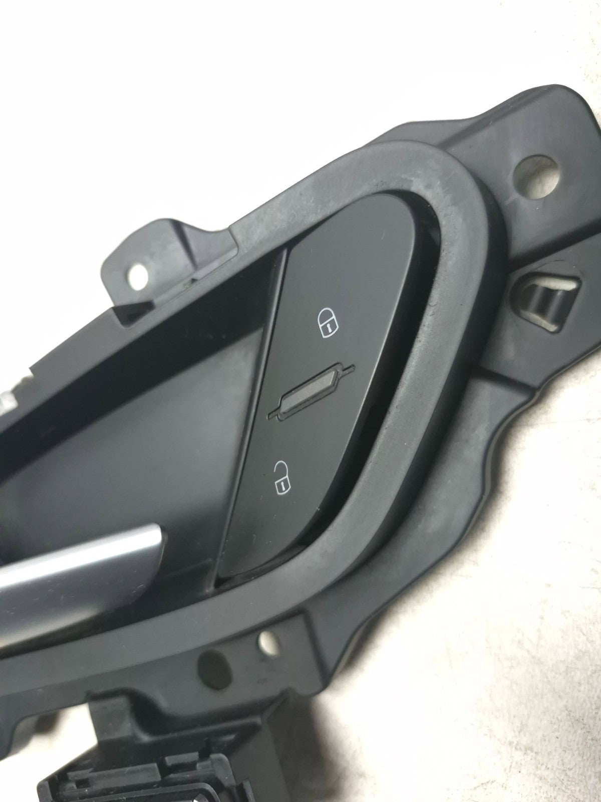 2024 Alfa Romeo Stelvio Interior Door Handle Front Driver Side Left OEM