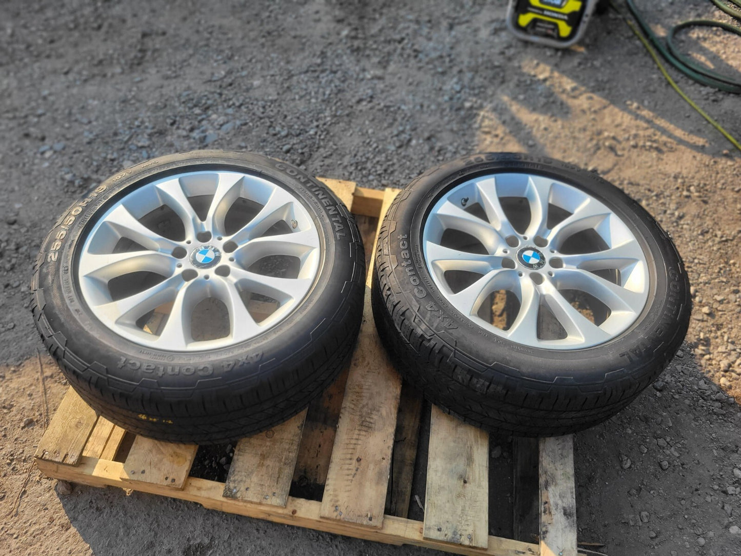 2014 BMW X5 F15 Wheel Rim 19x9j & Tire 255/50r19 Continental. 2 Wheels