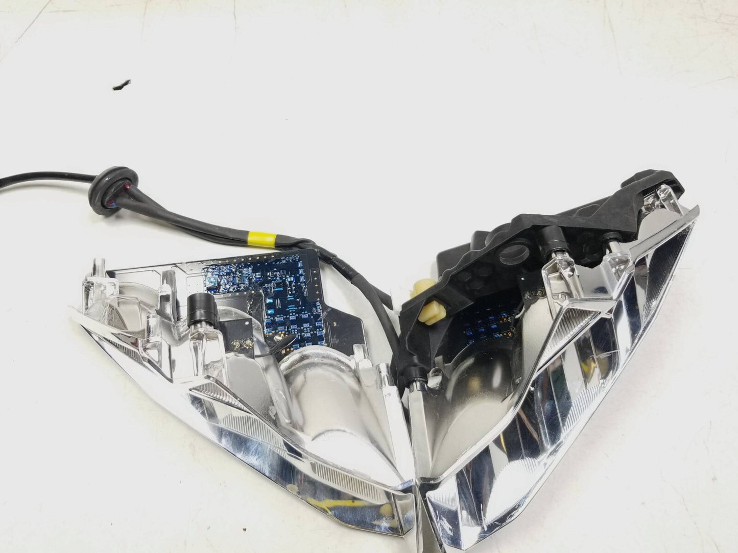 2018 - 2023 Kawasaki Ninja 400 Ex400 Headlight Lens OEM