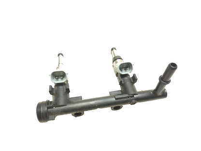 2025 Yamaha Yzf R3 Fuel Rail W/ Injector Assy OEM