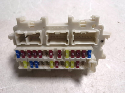 2010 Nissan Maxima Sv Relay Fuse Box OEM