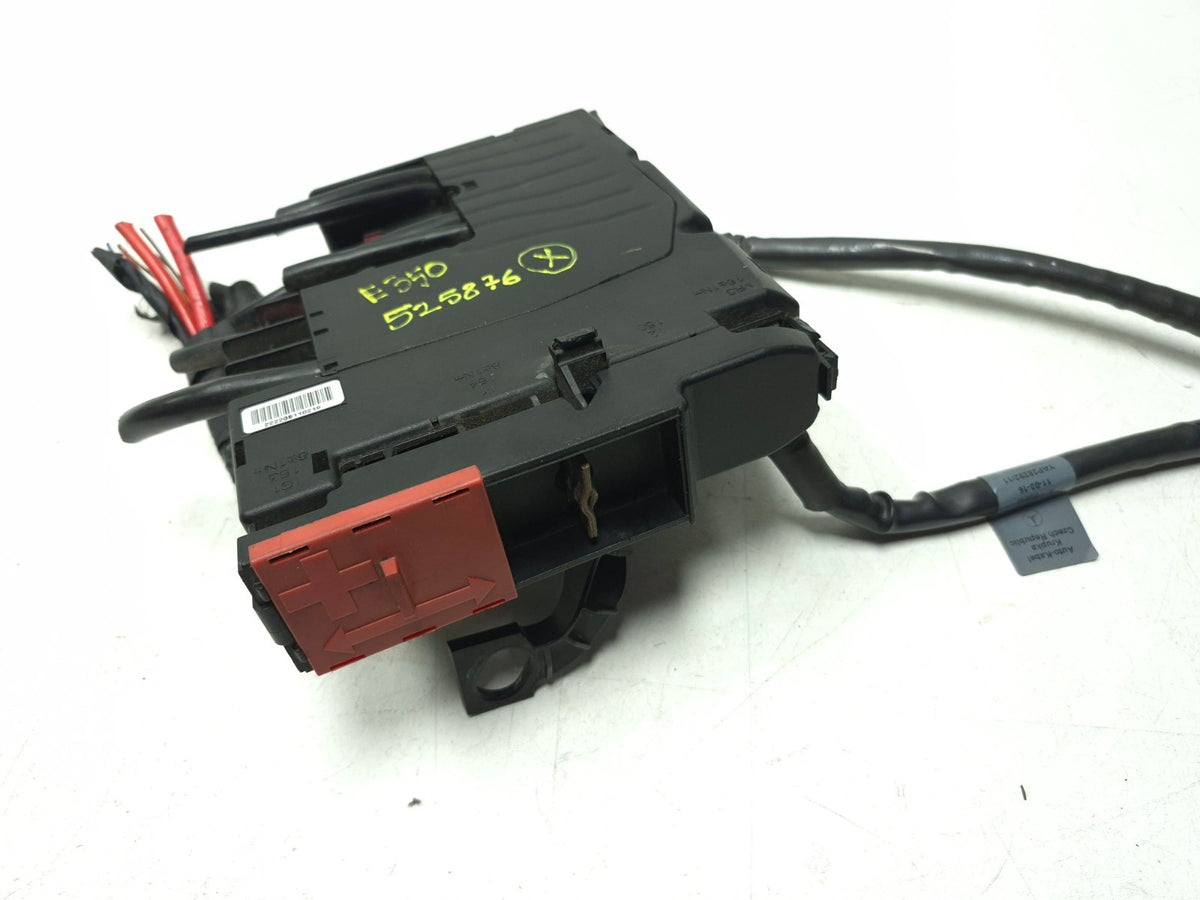 2012 Mercedes W212 E350 Battery Fuse Box Distribution Panel  OEM