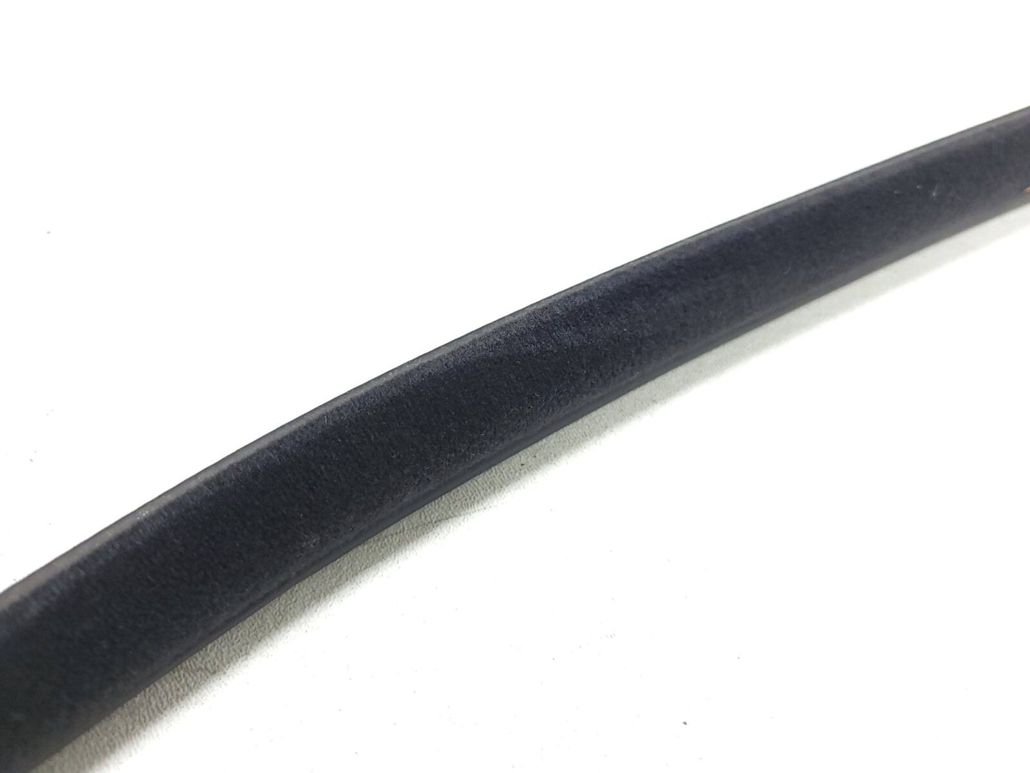 09-14 Hyundai Genesis Door Weatherstrip Seal Front Passenger Side Righ OEM Sedan