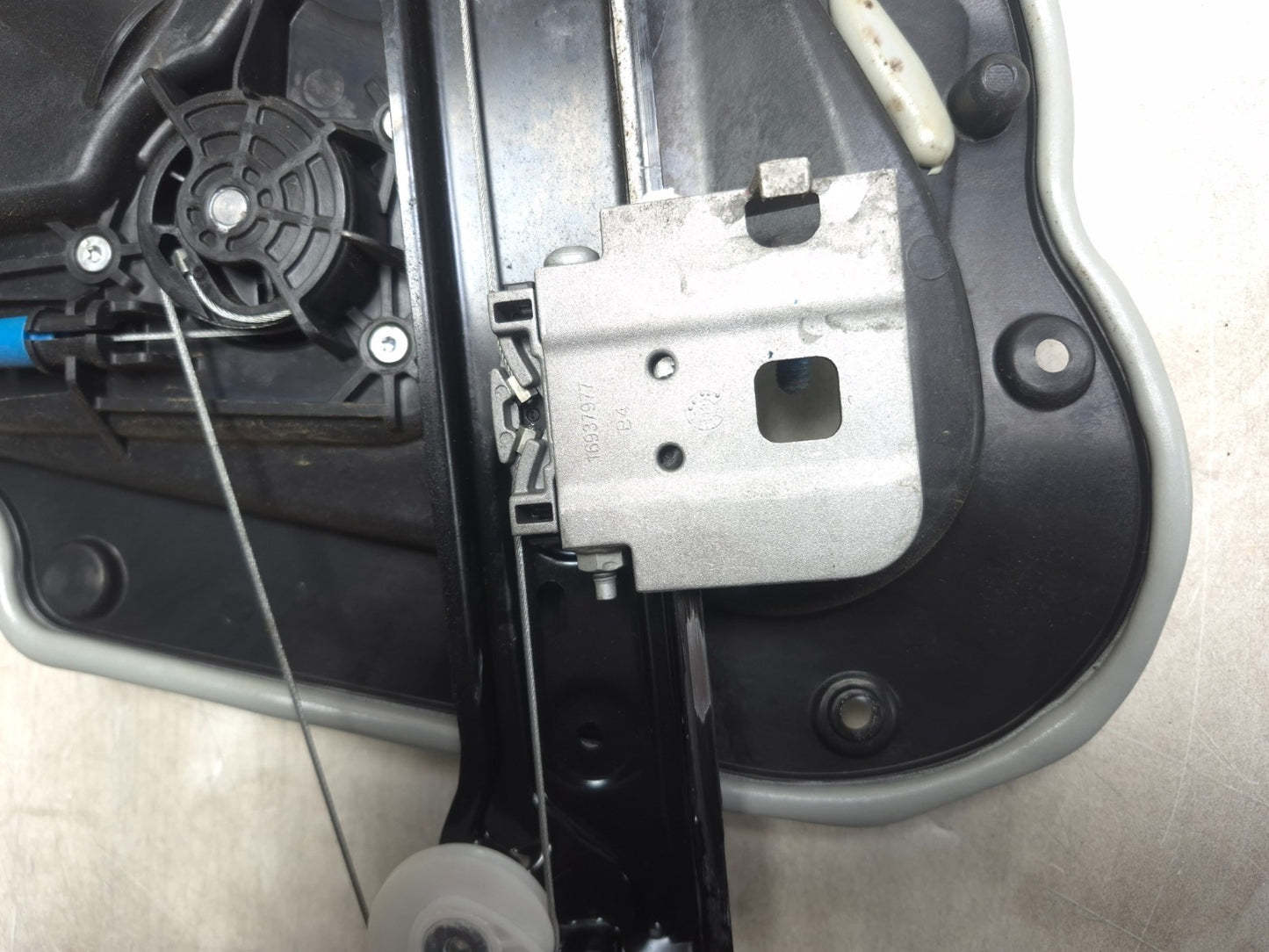 2019 Tesla Model 3 Rear Window Regulator W/ Motor Right Passenger Side OEM