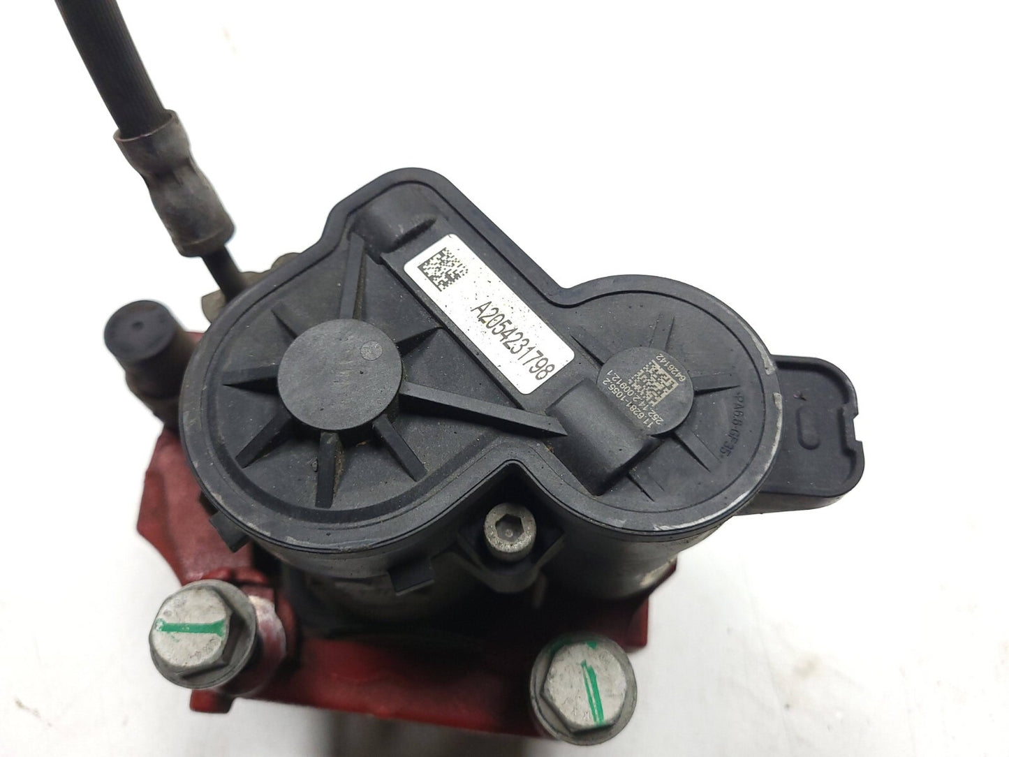2015 Mercedes C300 AWD Brake Caliper Rear & Front Set OEM