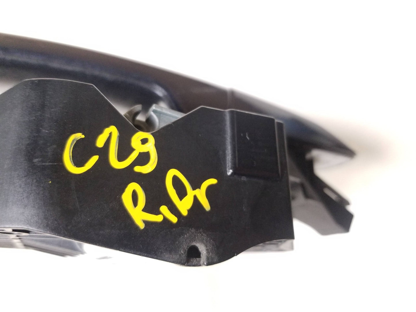 2017 Jaguar Xe Rear Passenger Side Right Exterior Door Handle OEM