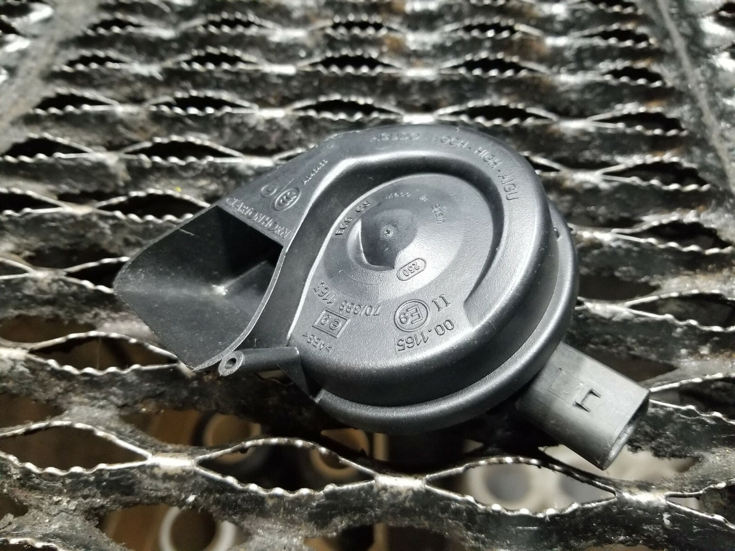 12 13 14 15 Audi A4 2.0l Left High Pitch Note Tone Signal Siren Horn OEM