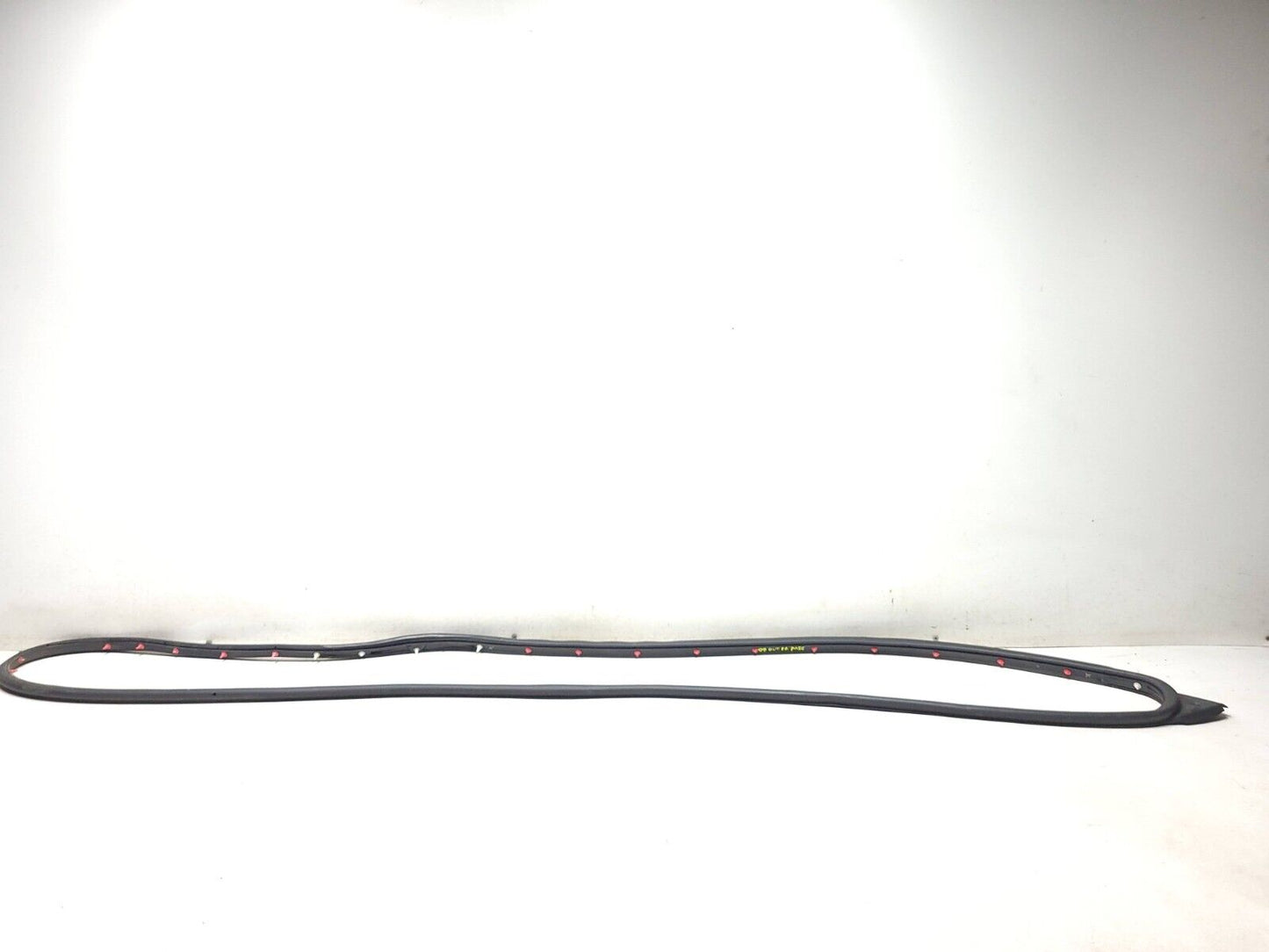 07-09 Mitsubishi Outlander Door Weatherstrip Seal Front Passenger Side 2pcs OEM