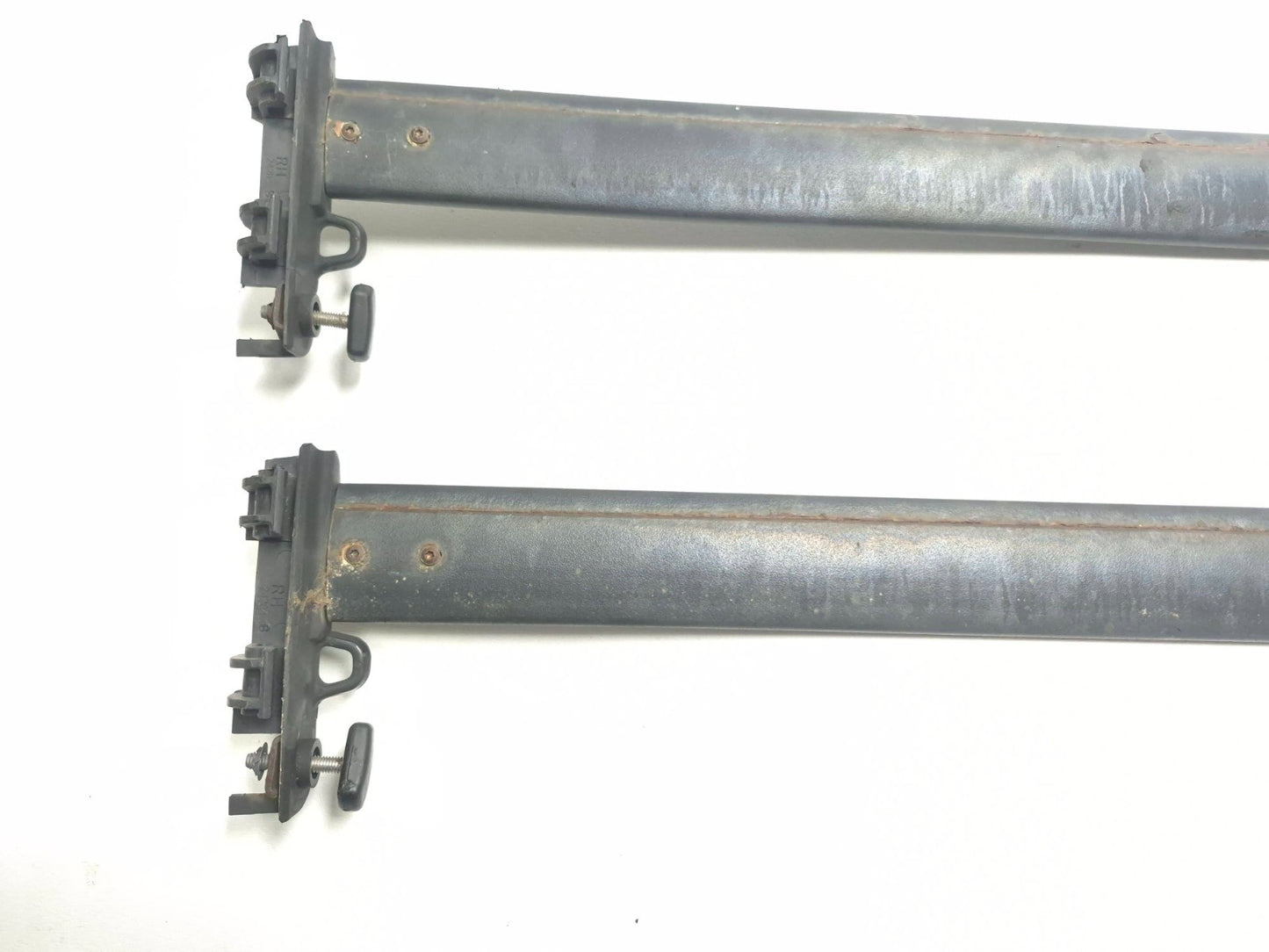 2013 Cadillac Escalade Esv Roof Luggage Rack Cross Bar 2pcs OEM