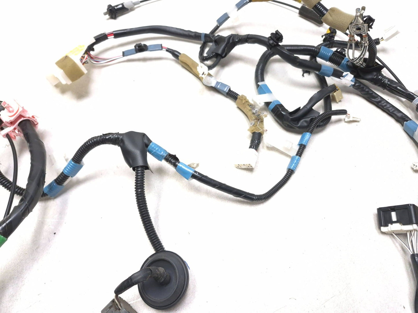2011 Toyota Prius Interior Floor Wire Harnes Driver & Passenger Side Pair OEM