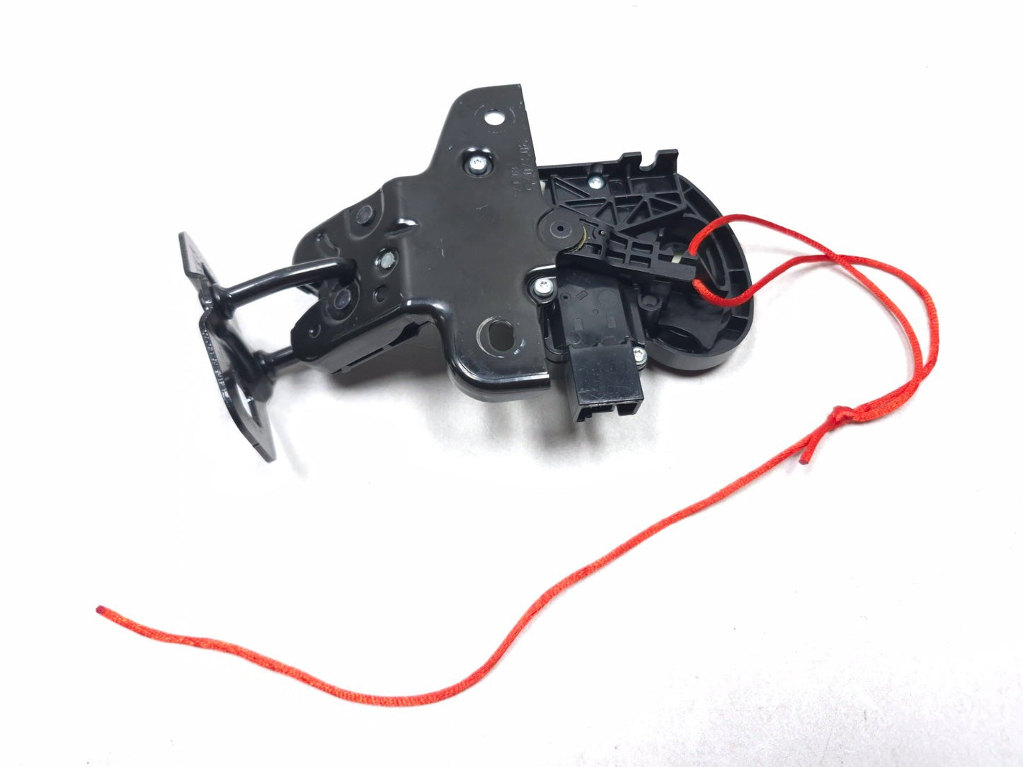 2021 Alfa Romeo Giulia Trunk Lid Lock Latch Actuator W/ Striker Oem✅