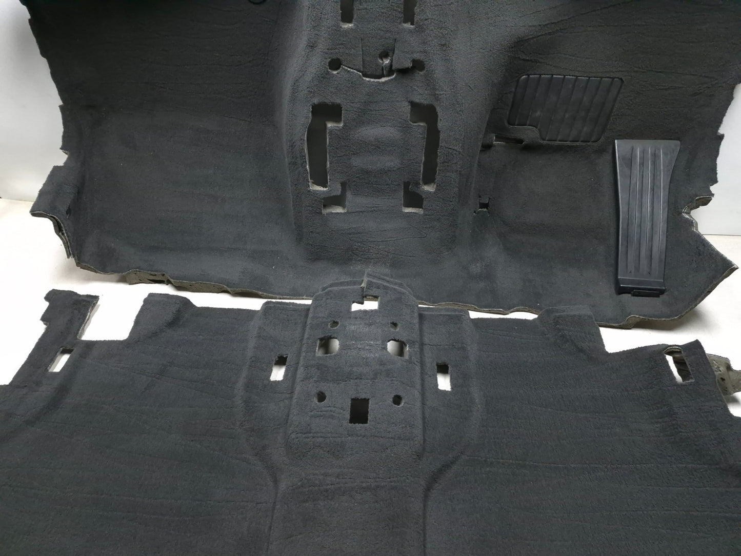 2008 BMW X6 Xdrive 50i Floor Carpet Rear & Front Side Pair OEM