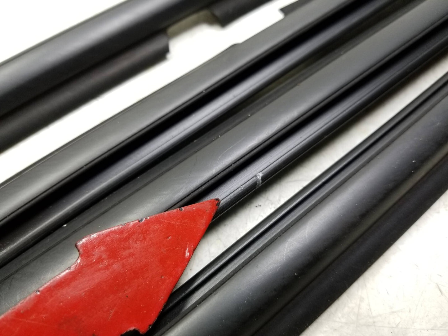 2011 Scion Xb Door Window Glass Belt Seal Molding 4pcs OEM