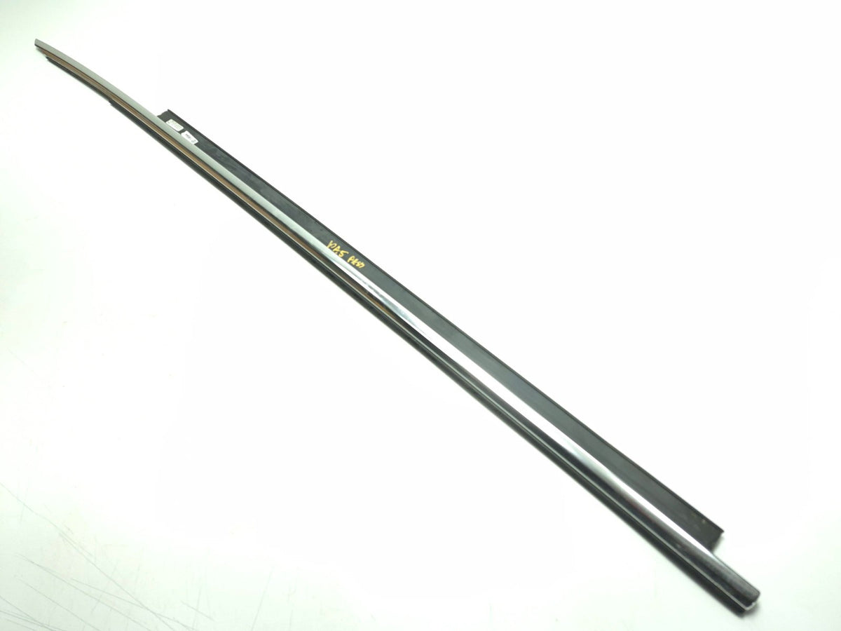 2010 Audi A5 3.2l Coupe Front Window Seal Trim Molding Passenger Side OEM