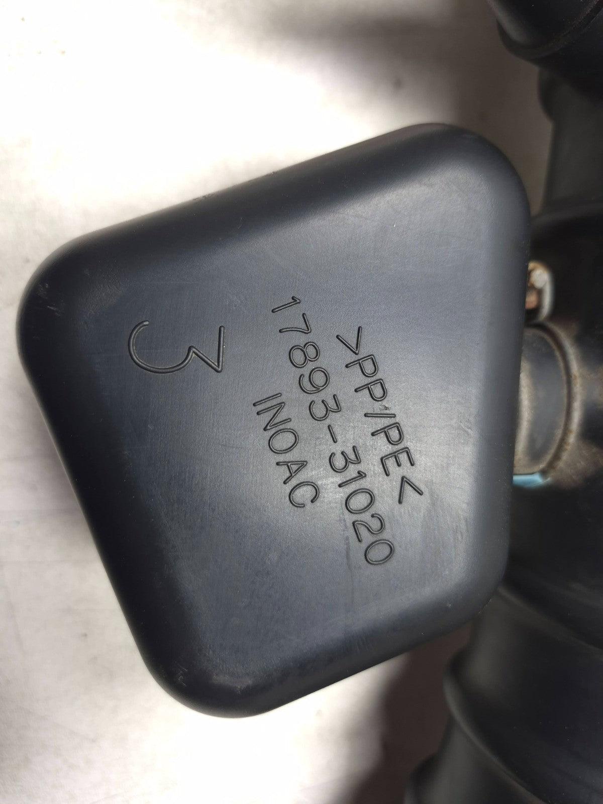 2009 Lexus IS250 Air Intake Cleaner Hose & Resonator Tube Pipe OEM